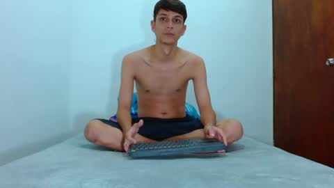 Snapshot of luchocole chatting on July 21, 1:19 am LUCHO HOT online show from July 21, 1:19 am