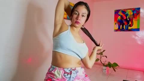 Snapshot of luci_ramirez chatting on April 16, 10:05 am Luciana Ramirez Sofia Collins online show from April 16, 10:05 am