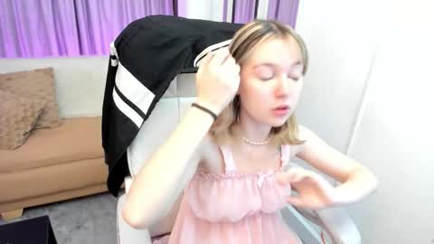 lucia_copper online show from November 4, 12:04 pm