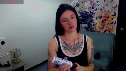 lucia_evans21 online show from July 10, 8:00 pm