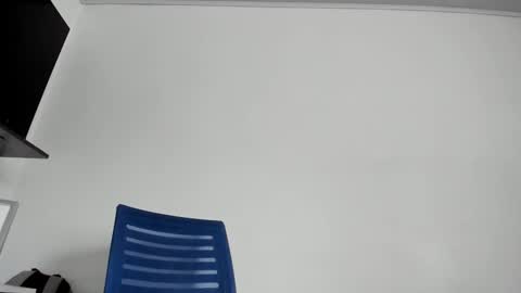 Snapshot of lucia_fuster chatting on September 13, 6:18 pm Lucia online show from September 13, 6:18 pm