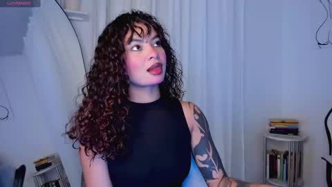Lucia online show from February 10, 7:07 pm