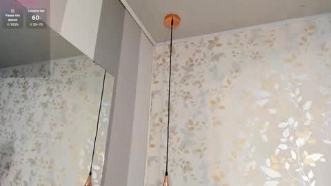 L U C I A online show from November 8, 1:11 pm