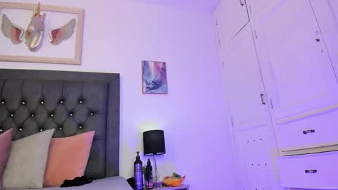 Snapshot of lucia_rosee chatting on November 15, 4:32 am Lucia online show from November 15, 4:32 am