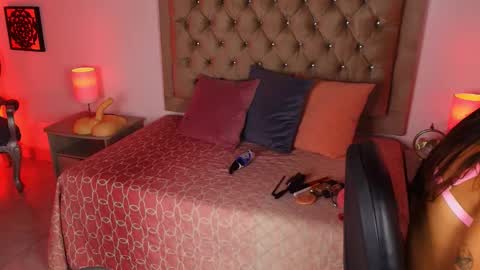 Snapshot of lucia_rosee chatting on December 5, 12:36 pm Lucia online show from December 5, 12:36 pm