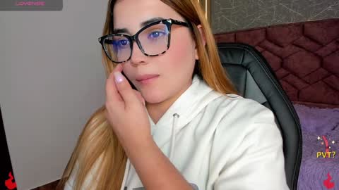 lucia star  online show from January 21, 6:12 pm