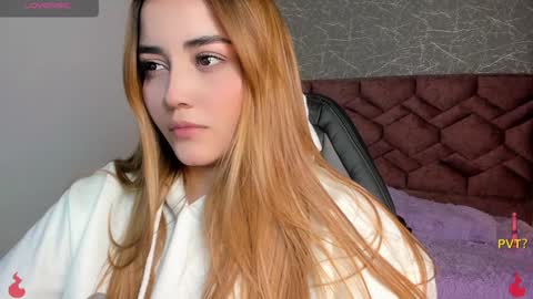 lucia star  online show from January 28, 7:53 pm