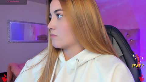 lucia star  online show from February 7, 5:52 am