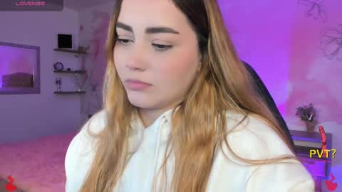 lucia star  online show from February 12, 2:56 am