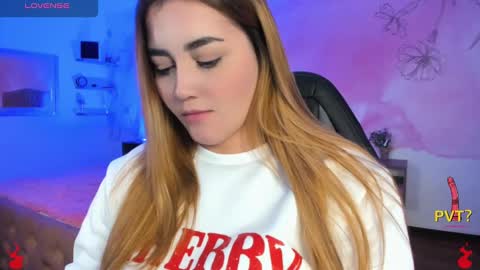 lucia star  online show from February 19, 5:38 am