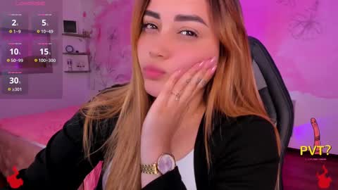 lucia star  online show from March 11, 8:52 am