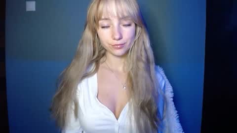 Lucy online show from October 11, 5:28 am