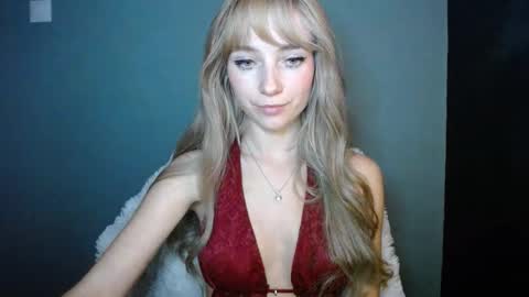 Lucy online show from October 27, 7:40 pm