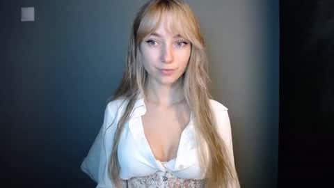 Lucy online show from November 17, 7:30 pm