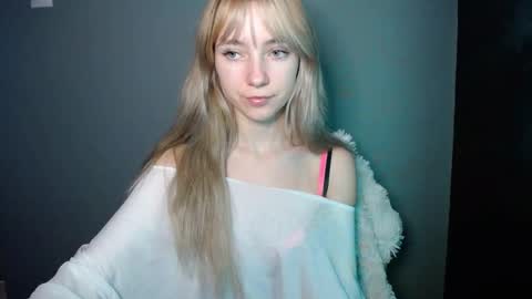 Lucy online show from November 22, 8:02 am