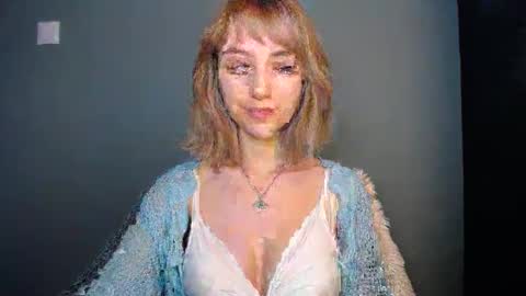 Lucy online show from February 17, 7:38 am