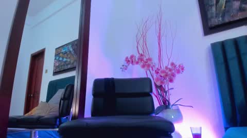 LuciaFerrero online show from February 18, 9:42 pm