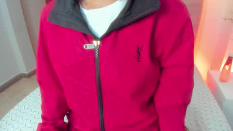 LuciaFerrero online show from September 14, 3:00 pm