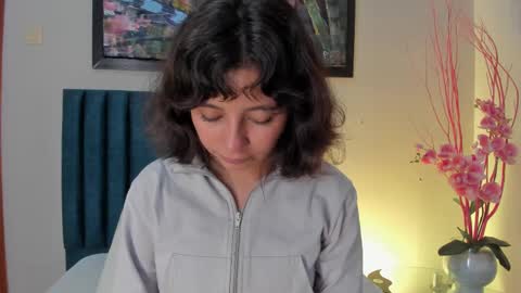 LuciaFerrero online show from October 1, 1:00 am