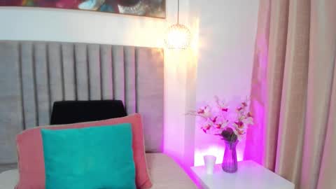 LuciaFerrero online show from October 10, 7:02 pm