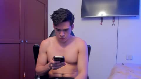 Lucian Gomez online show from October 6, 7:33 pm