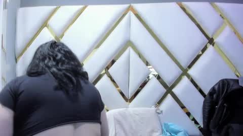 Snapshot of luciana_ass chatting on January 11, 8:21 pm Luci online show from January 11, 8:21 pm