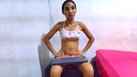 Luciana online show from December 5, 4:21 am