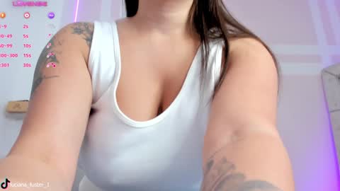 Snapshot of luciana_fuster18 chatting on December 30, 6:42 am Luciana online show from December 30, 6:42 am