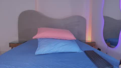 instagram luciana417  online show from December 17, 3:12 am