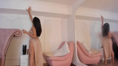 Snapshot of luciana_roa chatting on October 12, 5:34 pm Luciana online show from October 12, 5:34 pm