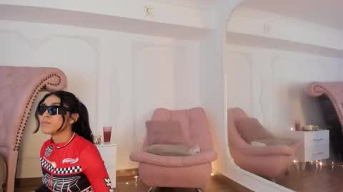 Snapshot of luciana_roa chatting on October 24, 8:49 pm Luciana online show from October 24, 8:49 pm