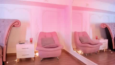 Snapshot of luciana_roa chatting on October 30, 9:15 pm Luciana online show from October 30, 9:15 pm