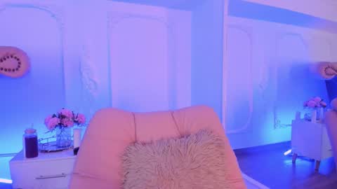 Luciana online show from February 25, 8:18 pm