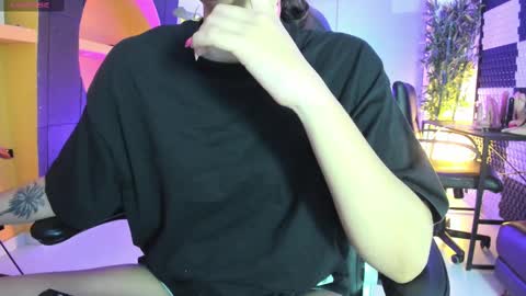 Snapshot of lucianacarter chatting on March 5, 4:45 am online show from March 5, 4:45 am