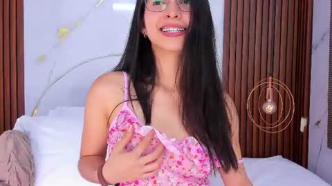 Luci  online show from June 22, 8:06 pm