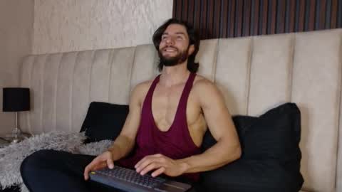 Luciano online show from September 8, 8:19 pm