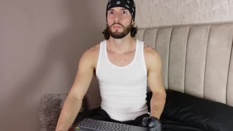 Luciano online show from September 28, 9:53 pm