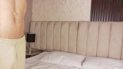 Luciano online show from October 12, 8:41 pm