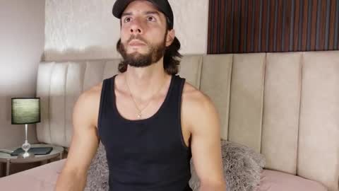 Luciano online show from October 18, 9:04 pm