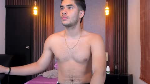 Snapshot of luciano_vitale_ chatting on May 26, 3:52 pm Luciano online show from May 26, 3:52 pm