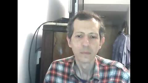 Luciano online show from December 6, 1:40 am