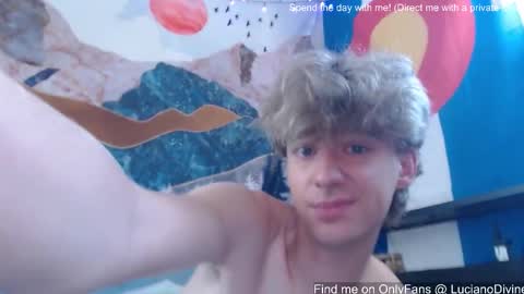 Snapshot of lucianodivine chatting on March 16, 6:34 pm Luciano Divine online show from March 16, 6:34 pm