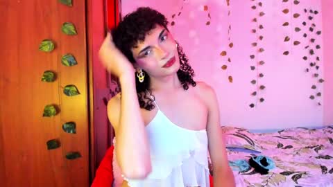 Lucy or Lucian 3 Come to my social Links3   online show from September 18, 9:28 pm