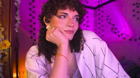 Snapshot of lucianromeo17 chatting on April 1, 1:01 pm Lucy or Lucian 3 Come to my social Links3 online show from April 1, 1:01 pm