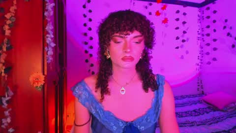 Snapshot of lucianromeo17 chatting on April 6, 5:58 pm Lucy or Lucian 3 Come to my social Links3 online show from April 6, 5:58 pm