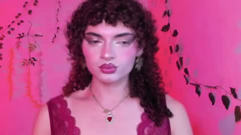 Lucy or Lucian 3 Come to my social Links3   online show from June 15, 7:10 am
