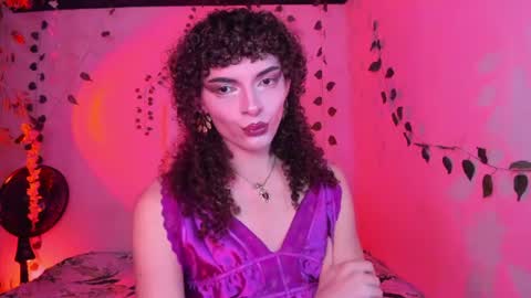 Lucy or Lucian 3 Come to my social Links3   online show from June 16, 6:49 am
