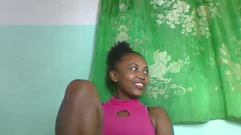 lucie196645 online show from April 19, 6:32 pm