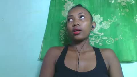 lucie196645 online show from April 20, 6:38 am