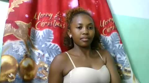 lucie196645 online show from May 27, 7:33 pm